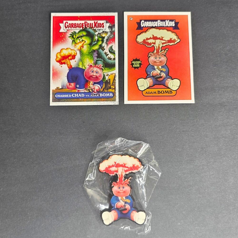SDCC 2025 Comic Con Atomic ToyBox GPK Garbage Pail Kids Color Pin & Card GITD
